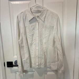 Anthropologie Elegant White Lace Womens Shirt with lace sleeves.